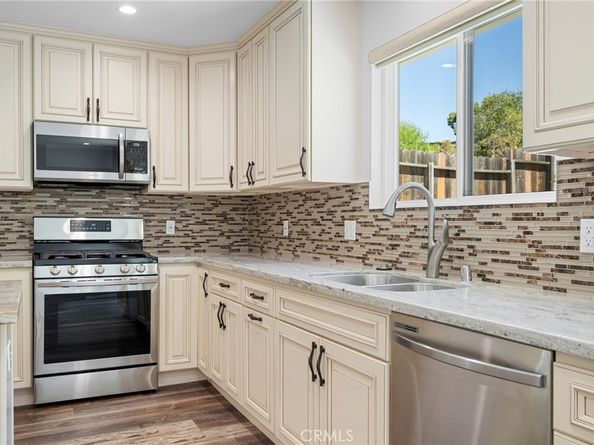 8600 Bluffdale Drive, Sun Valley CA 91352