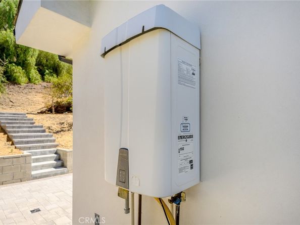 8600 Bluffdale Drive, Sun Valley CA 91352