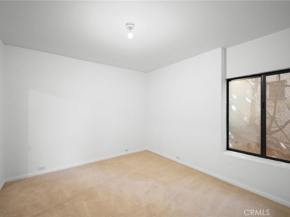 3275 Buckingham Road, Glendale CA 91206