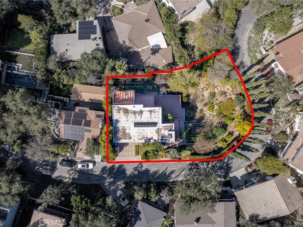 3275 Buckingham Road, Glendale CA 91206