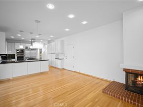 3275 Buckingham Road, Glendale CA 91206