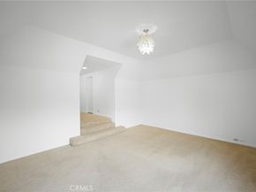 3275 Buckingham Road, Glendale CA 91206