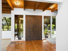 3275 Buckingham Road, Glendale CA 91206