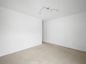 3275 Buckingham Road, Glendale CA 91206