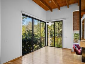 3275 Buckingham Road, Glendale CA 91206