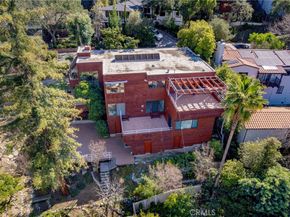 3275 Buckingham Road, Glendale CA 91206