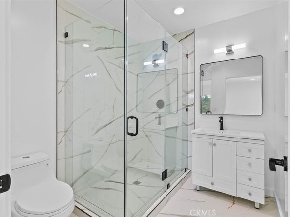 6842 Cedros Avenue, Van Nuys CA 91405