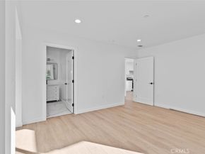 6842 Cedros Avenue, Van Nuys CA 91405