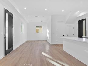 6842 Cedros Avenue, Van Nuys CA 91405