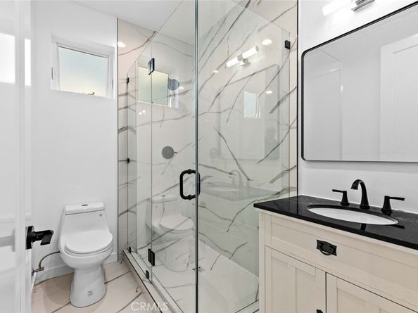 6842 Cedros Avenue, Van Nuys CA 91405