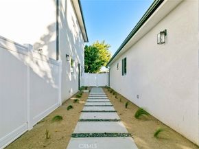 6842 Cedros Avenue, Van Nuys CA 91405