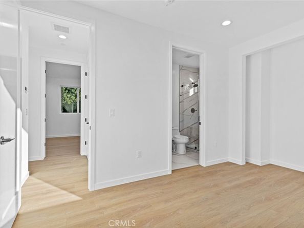 6842 Cedros Avenue, Van Nuys CA 91405