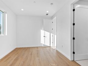 6842 Cedros Avenue, Van Nuys CA 91405