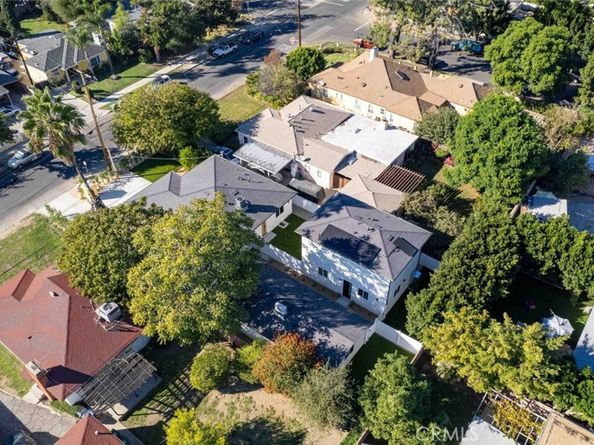 6842 Cedros Avenue, Van Nuys CA 91405