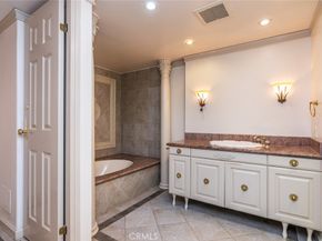 345 Pioneer Drive 1705, Glendale CA 91203