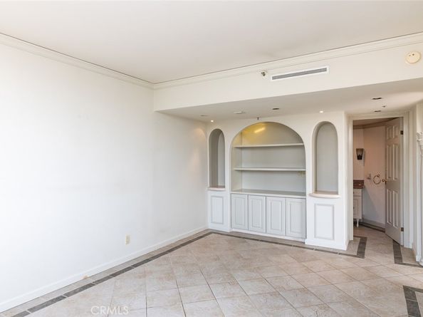 345 Pioneer Drive 1705, Glendale CA 91203