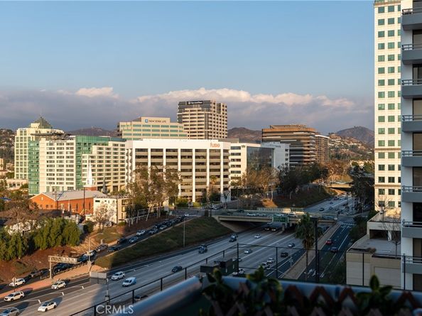 345 Pioneer Drive 1705, Glendale CA 91203