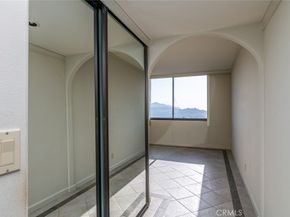 345 Pioneer Drive 1705, Glendale CA 91203