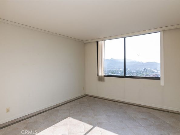 345 Pioneer Drive 1705, Glendale CA 91203