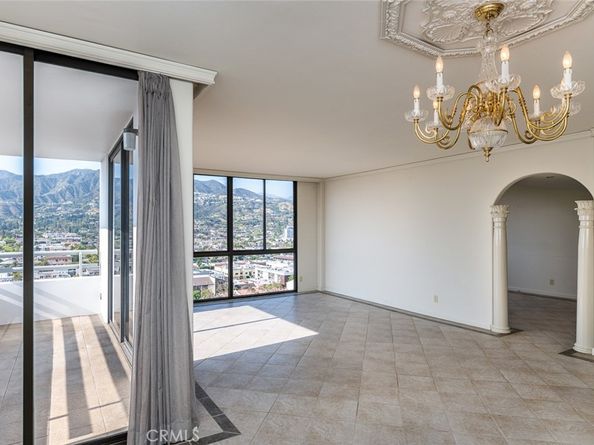 345 Pioneer Drive 1705, Glendale CA 91203