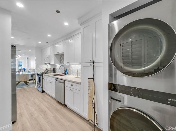 1 3rd Place, Long Beach CA 90802