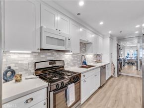 1 3rd Place, Long Beach CA 90802