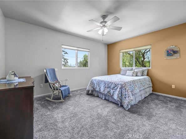 10345 McBroom Street, Sunland CA 91040