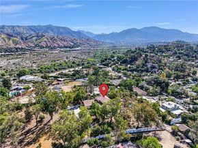 10345 McBroom Street, Sunland CA 91040