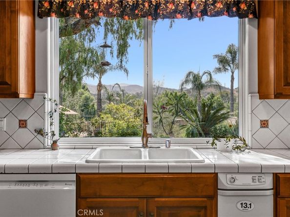 10345 McBroom Street, Sunland CA 91040