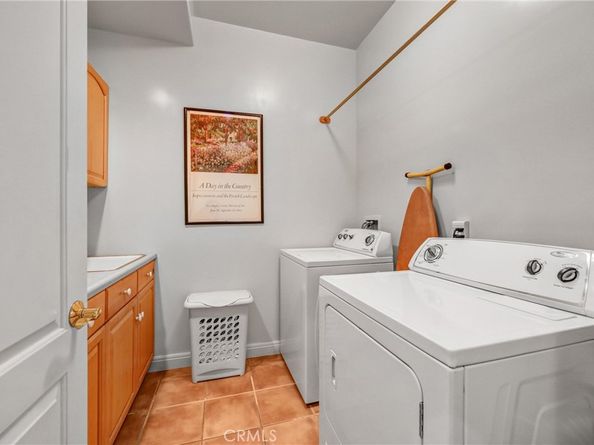 10345 McBroom Street, Sunland CA 91040