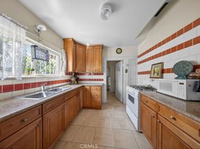 1307 N Kenmore Avenue, Los Angeles CA 90027