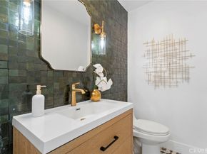 5334 S Hillcrest Drive, Los Angeles CA 90043