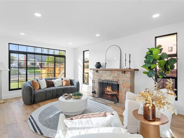 5334 S Hillcrest Drive, Los Angeles CA 90043