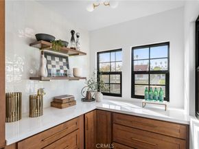 5334 S Hillcrest Drive, Los Angeles CA 90043