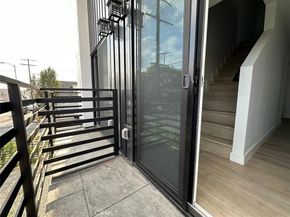 2823 Maple Avenue, Los Angeles CA 90011