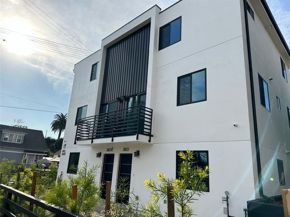 2823 Maple Avenue, Los Angeles CA 90011