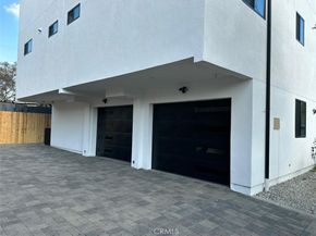 2823 Maple Avenue, Los Angeles CA 90011