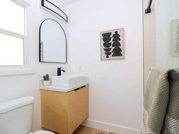 11804 Atkinson, Hawthorne CA 90250