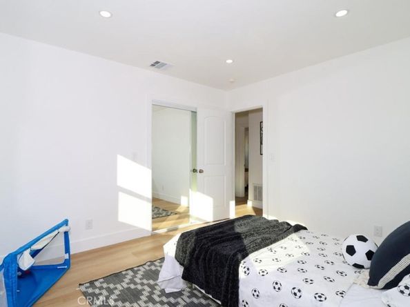 11804 Atkinson, Hawthorne CA 90250