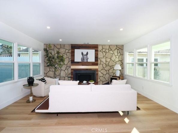 11804 Atkinson, Hawthorne CA 90250