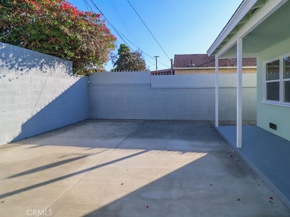 11804 Atkinson, Hawthorne CA 90250