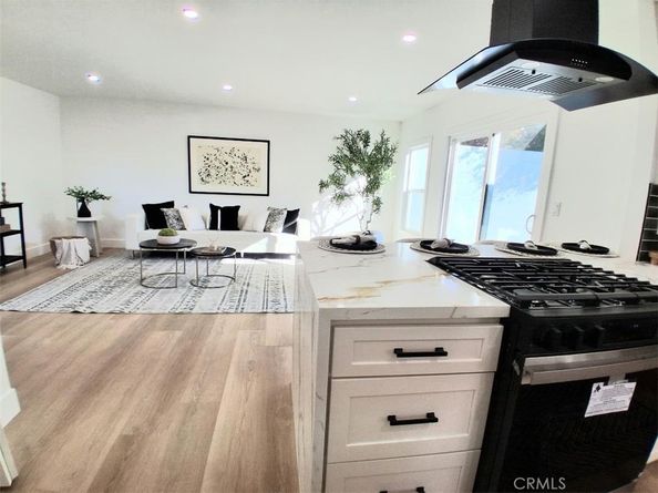 11804 Atkinson, Hawthorne CA 90250