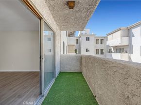 1422 Rock Glen Avenue 214, Glendale CA 91205