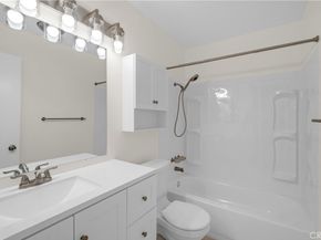 1422 Rock Glen Avenue 214, Glendale CA 91205