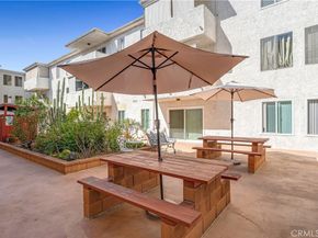 1422 Rock Glen Avenue 214, Glendale CA 91205