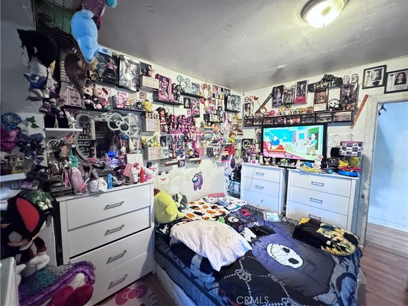 7011 Bonsallo Avenue, Los Angeles CA 90044