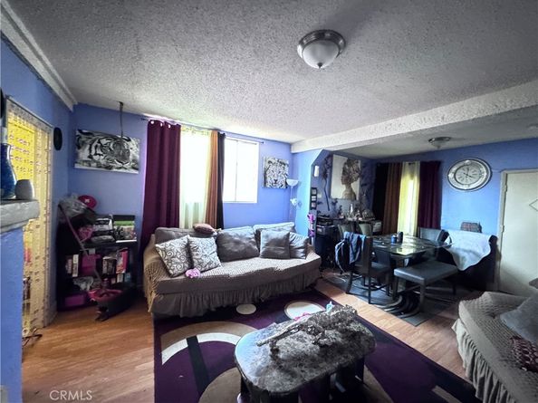 7011 Bonsallo Avenue, Los Angeles CA 90044