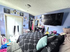 7011 Bonsallo Avenue, Los Angeles CA 90044
