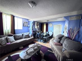 7011 Bonsallo Avenue, Los Angeles CA 90044