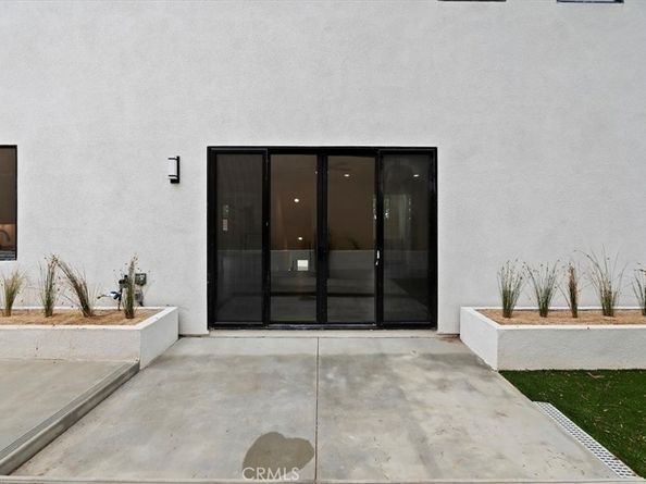 943 N Avenue 66, Los Angeles CA 90042